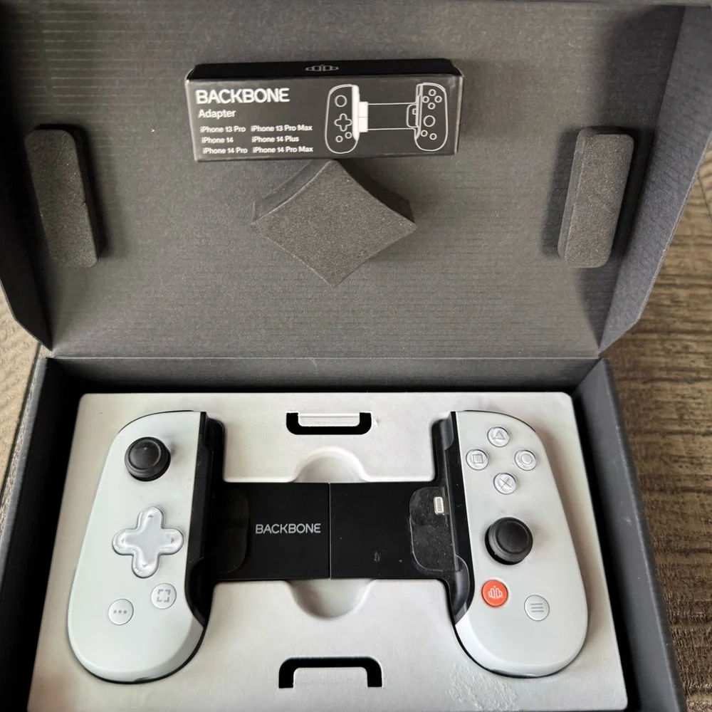 BACKBONE - PlayStation Edition Mobile Gaming Controller for iPhone